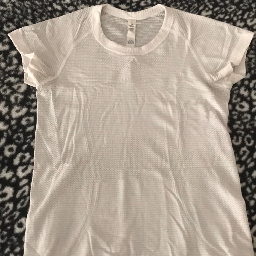 White lululemon shirt
